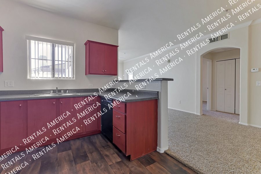 Cute one bedroom with patio property image