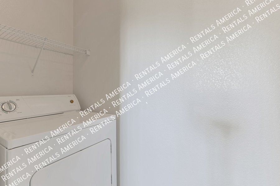 Cute one bedroom with patio property image