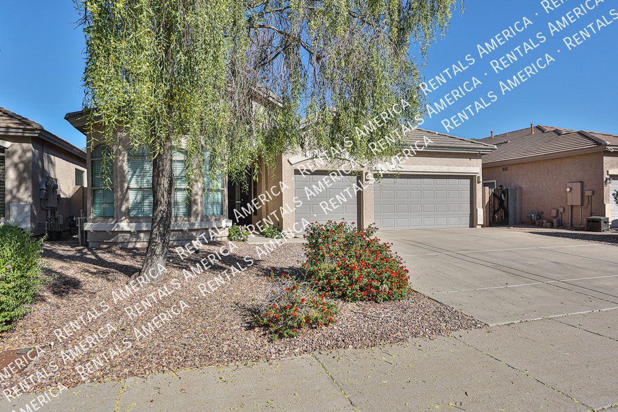 Beautiful Peoria Home w/ 3-Car Garage in Perfect Neighborhood! property image