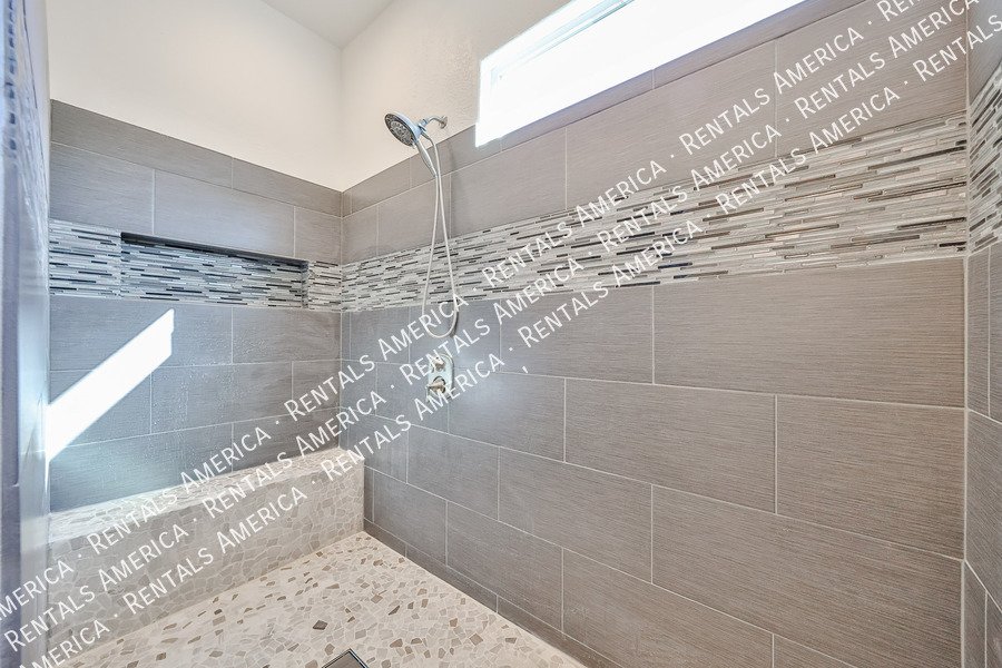 Beautiful Peoria Home w/ 3-Car Garage in Perfect Neighborhood! property image