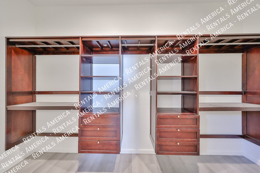 Beautiful Peoria Home w/ 3-Car Garage in Perfect Neighborhood! property image