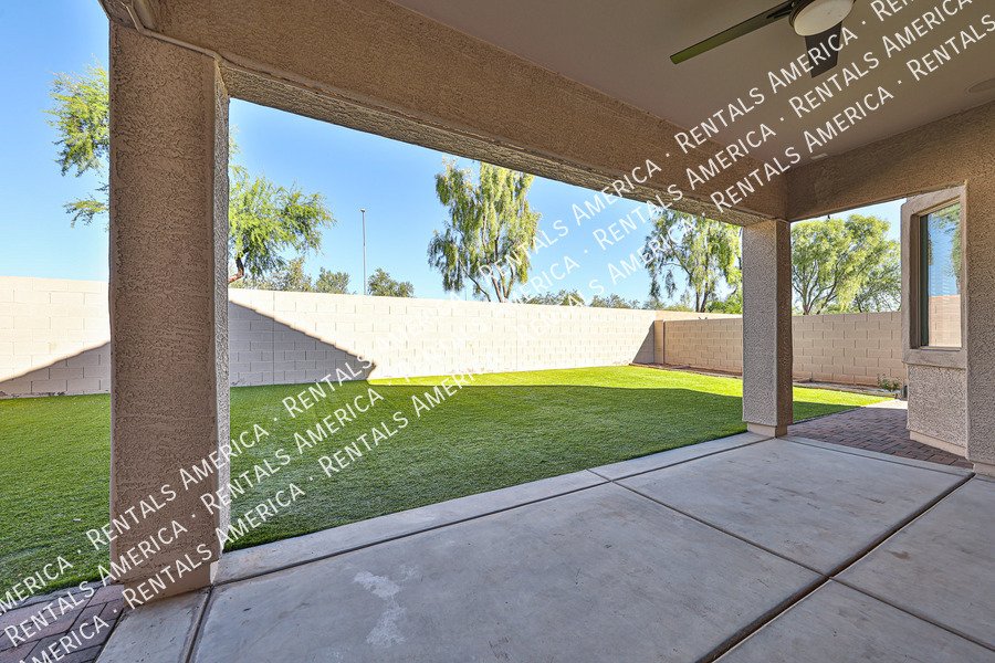 Beautiful Peoria Home w/ 3-Car Garage in Perfect Neighborhood! property image