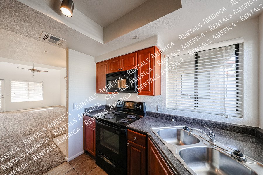 7008 E Gold Dust Ave property image