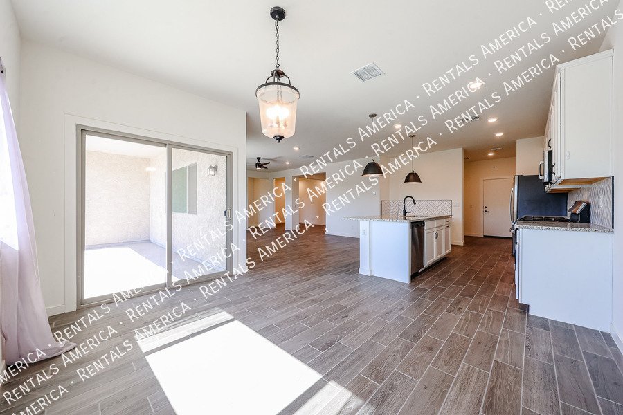 4 bed /3.5 bath Gated Community-$300 of Move-in By Nov 30th!!! property image