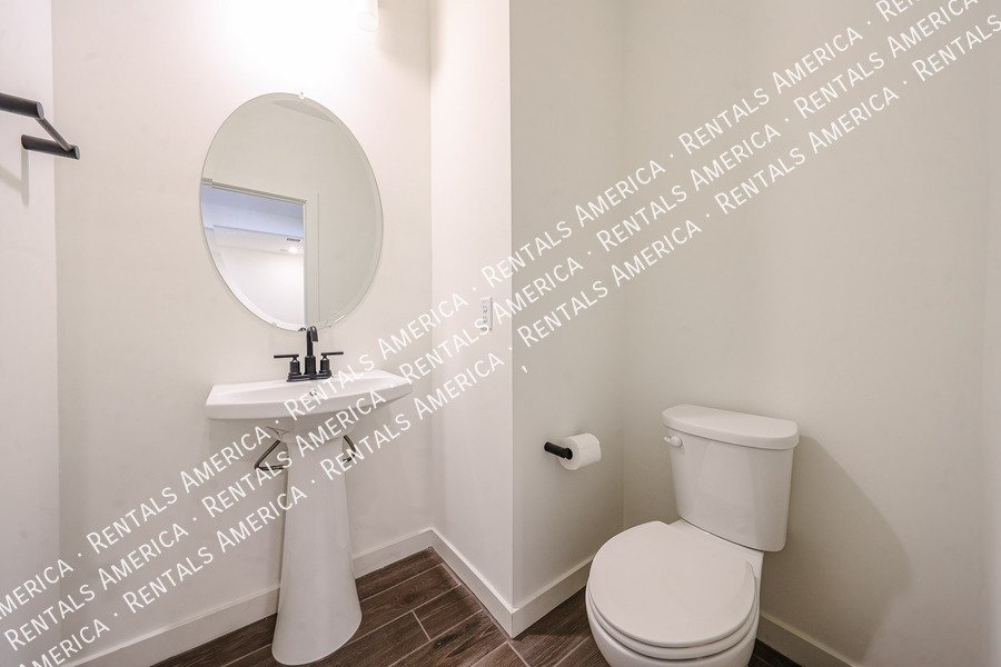 4 bed /3.5 bath Gated Community-$300 of Move-in By Nov 30th!!! property image