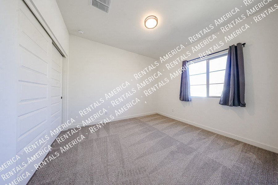 4 bed /3.5 bath Gated Community-$300 of Move-in By Nov 30th!!! property image