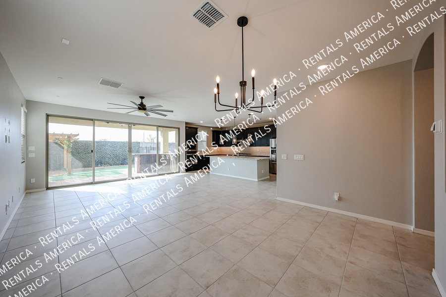 Available now! 3 bed 2.5 bath plus loft in Surprise! property image