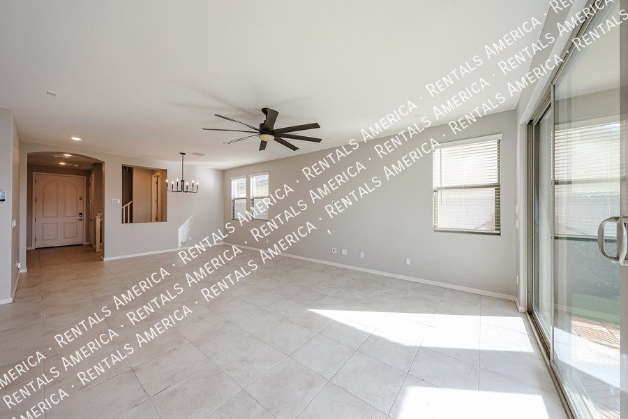 Available now! 3 bed 2.5 bath plus loft in Surprise! property image