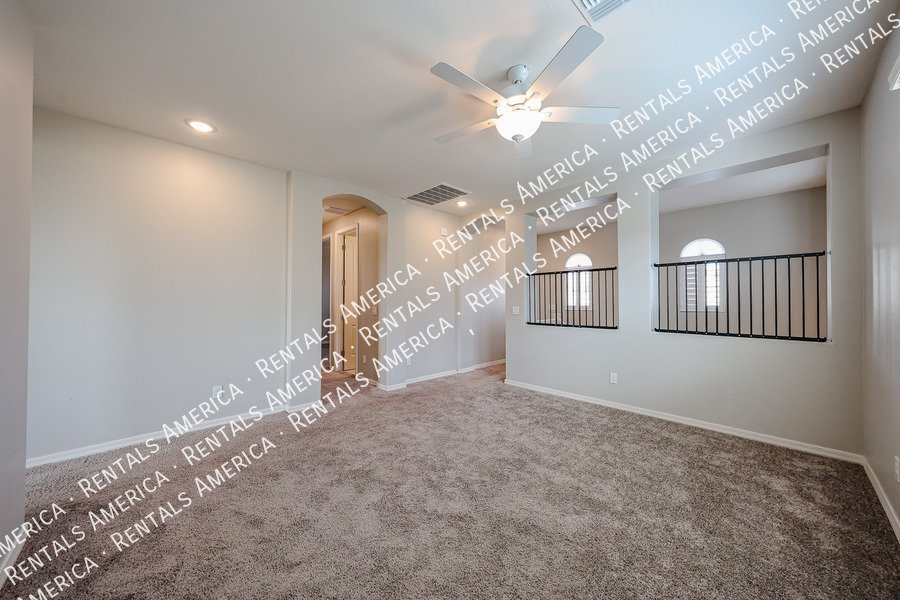 Available now! 3 bed 2.5 bath plus loft in Surprise! property image