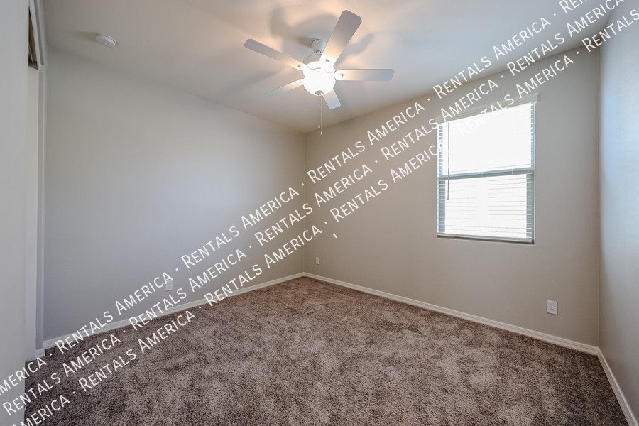 Available now! 3 bed 2.5 bath plus loft in Surprise! property image