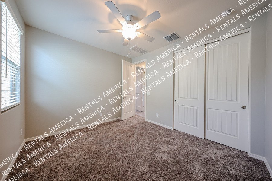 Available now! 3 bed 2.5 bath plus loft in Surprise! property image