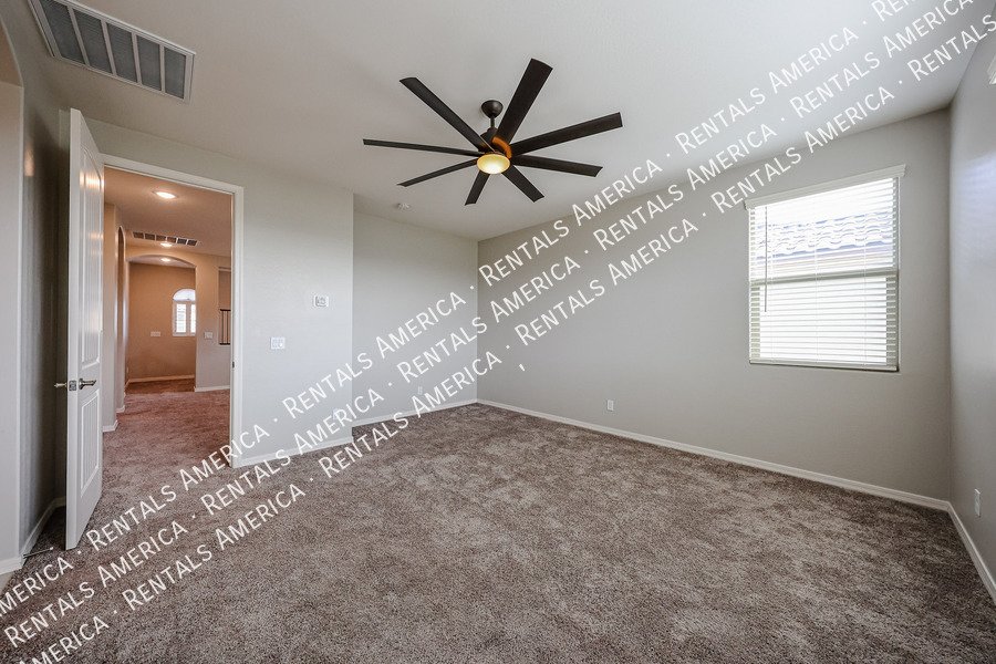 Available now! 3 bed 2.5 bath plus loft in Surprise! property image