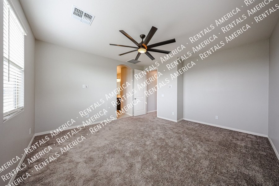 Available now! 3 bed 2.5 bath plus loft in Surprise! property image