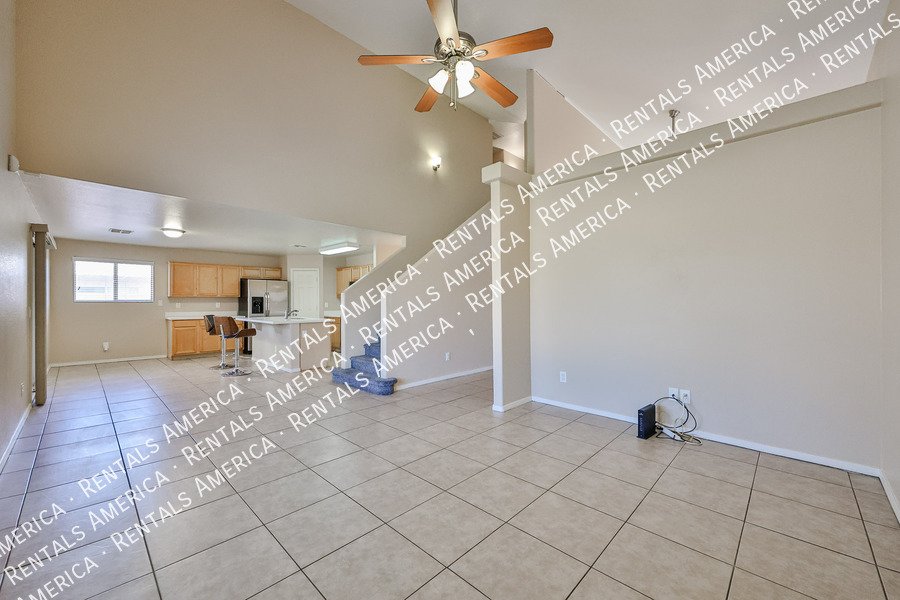 Move In Special! 4 Bed 3 Bath 2 Bonus Rooms Pool! property image