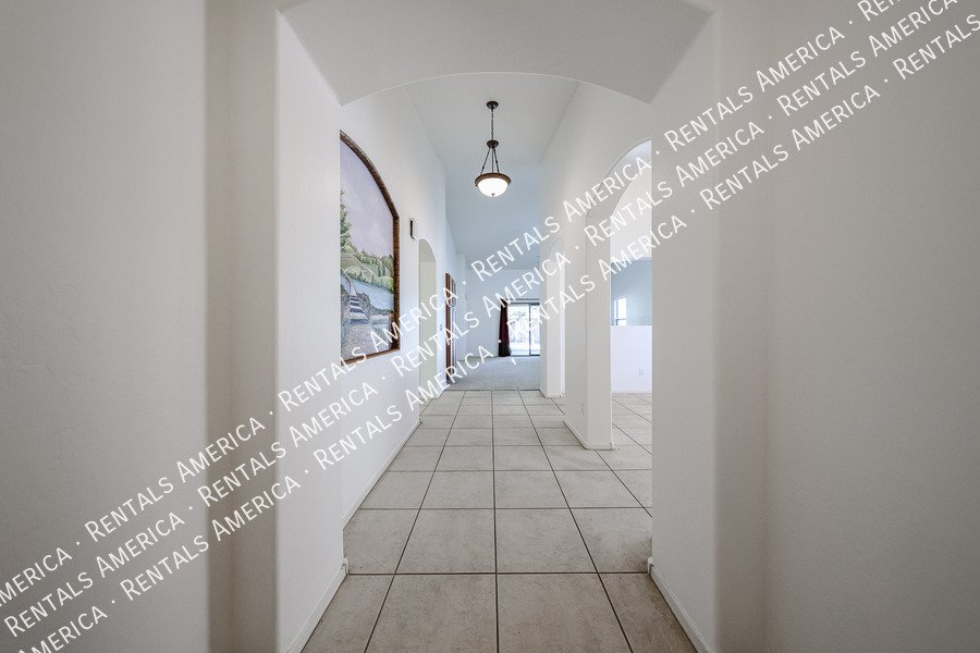 Move in Ready & Special Offer! property image