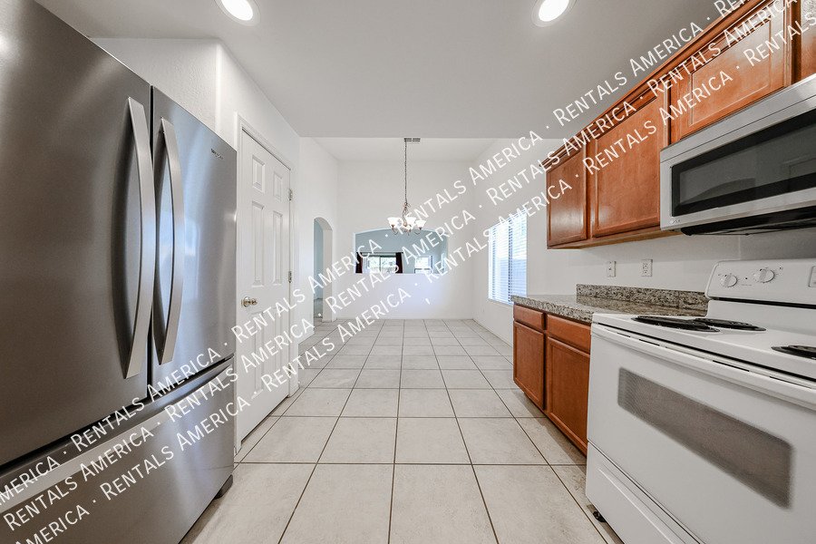 Move in Ready & Special Offer! property image