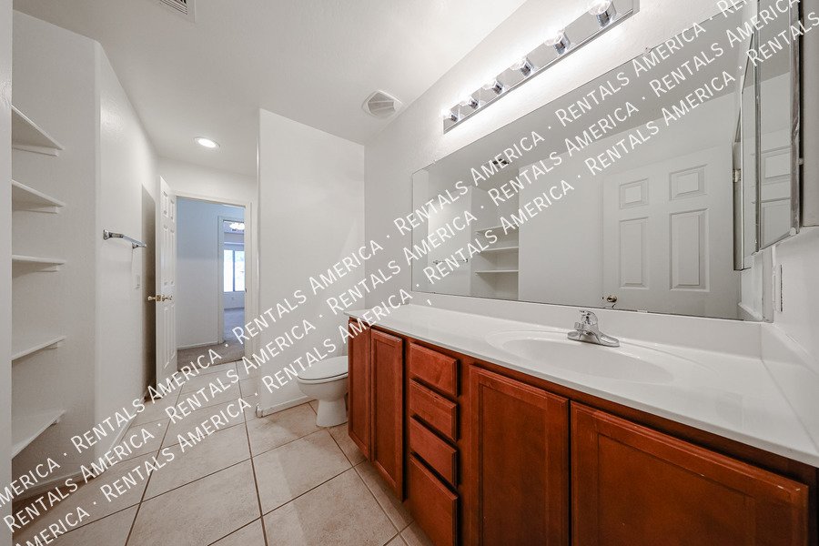 Move in Ready & Special Offer! property image