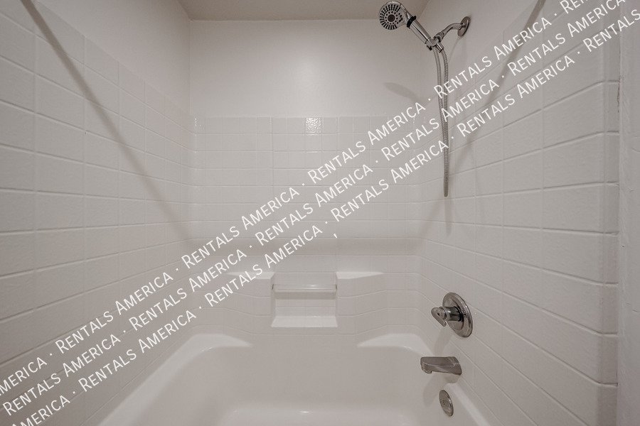 Move in Ready & Special Offer! property image