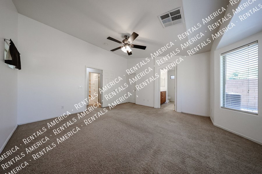 Move in Ready & Special Offer! property image