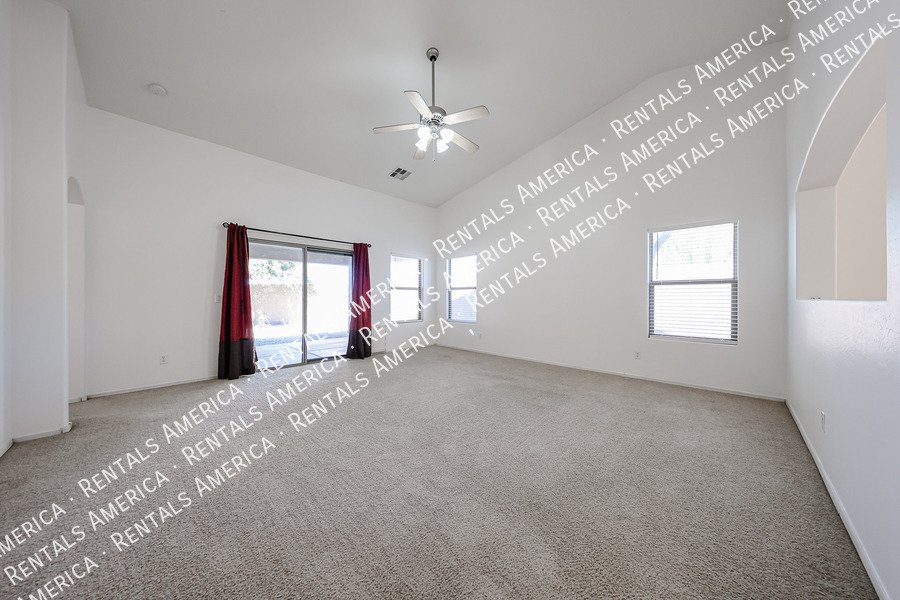 Move in Ready & Special Offer! property image