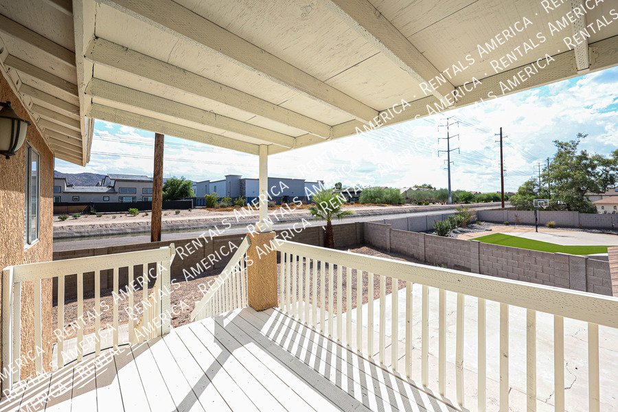 COMING SOON! Beautiful 4 bedroom home in Phoenix! property image