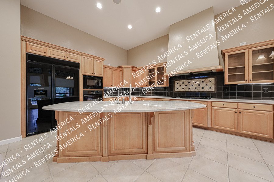 Beauty in Las Sendas!! 4bed 3bath with a POOL!! property image