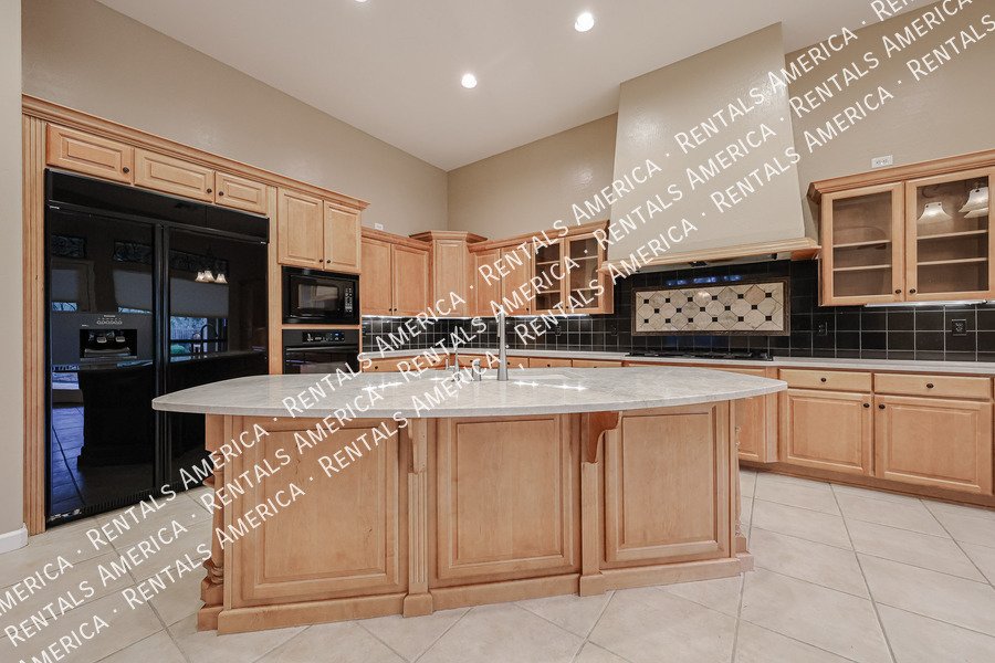 Beauty in Las Sendas!! 4bed 3bath with a POOL!! property image