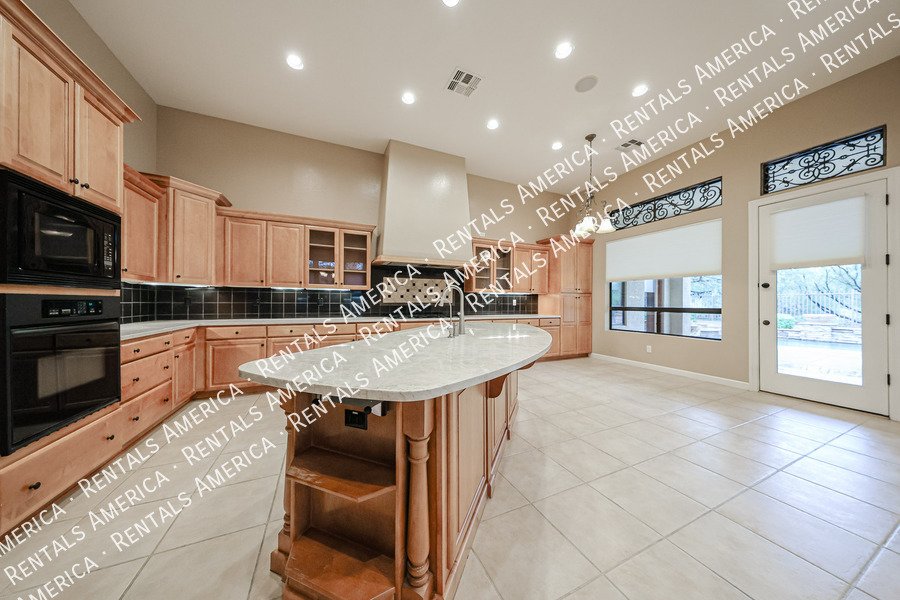 Beauty in Las Sendas!! 4bed 3bath with a POOL!! property image