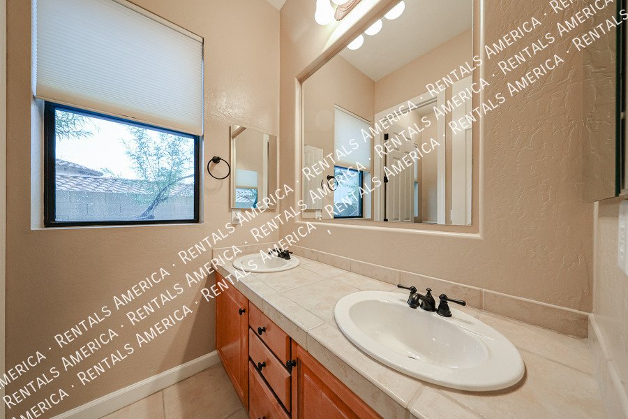 Beauty in Las Sendas!! 4bed 3bath with a POOL!! property image