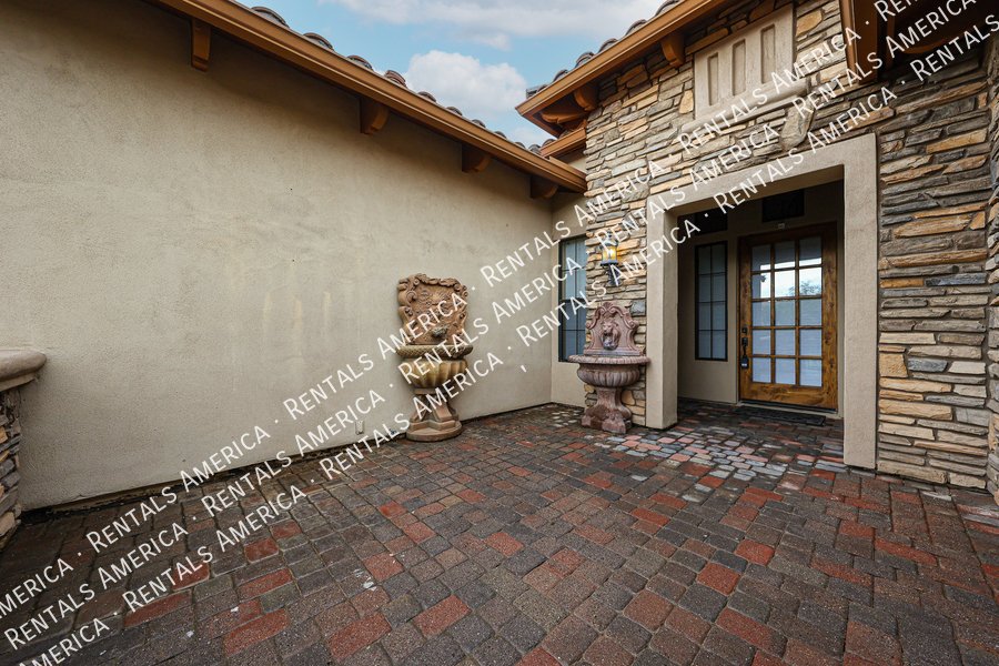 Beauty in Las Sendas!! 4bed 3bath with a POOL!! property image