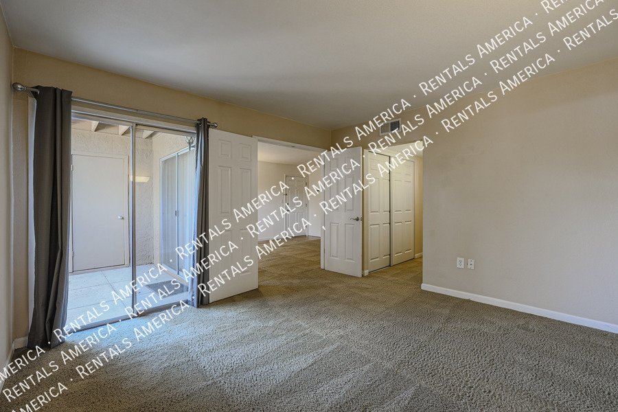 Location Location!! Scottsdale Condo! 1/2 Off 1st Month's Rent!! property image