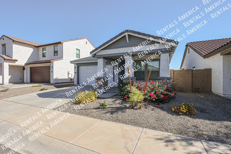 Available Now!  Great 4 bedroom single level home property image