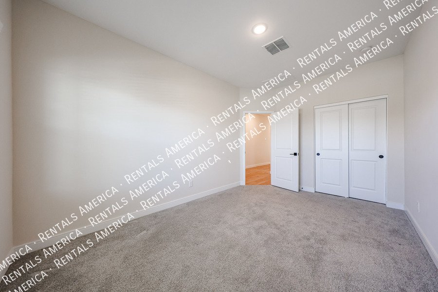 Available Now!  Great 4 bedroom single level home property image