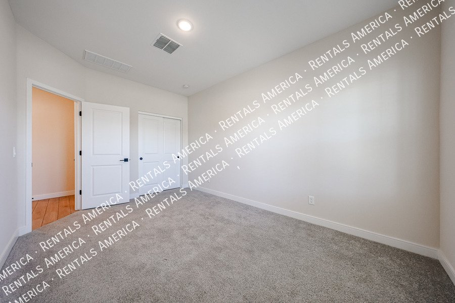 Available Now!  Great 4 bedroom single level home property image