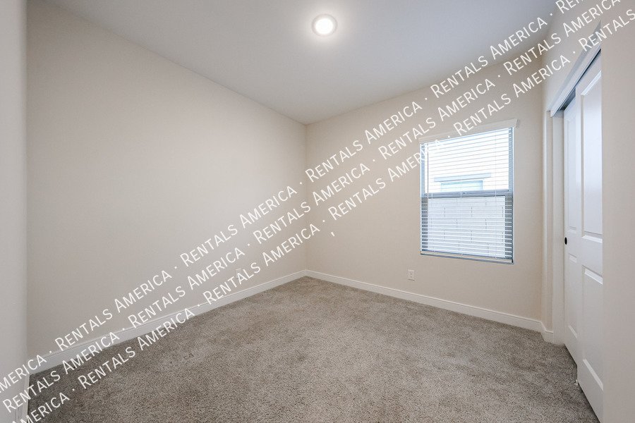 Available Now!  Great 4 bedroom single level home property image