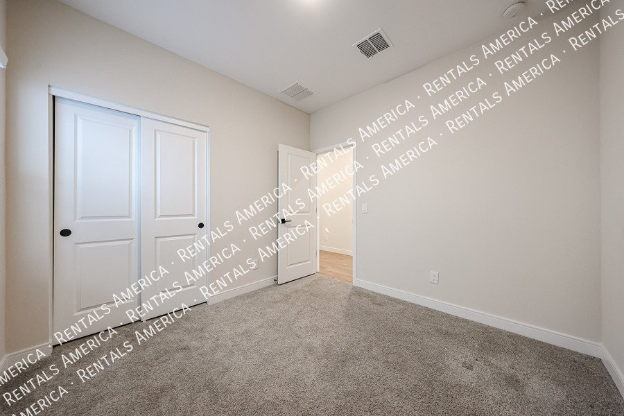 Available Now!  Great 4 bedroom single level home property image