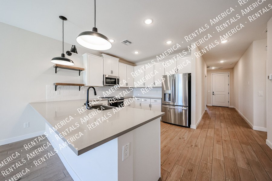 Available Now!  Great 4 bedroom single level home property image