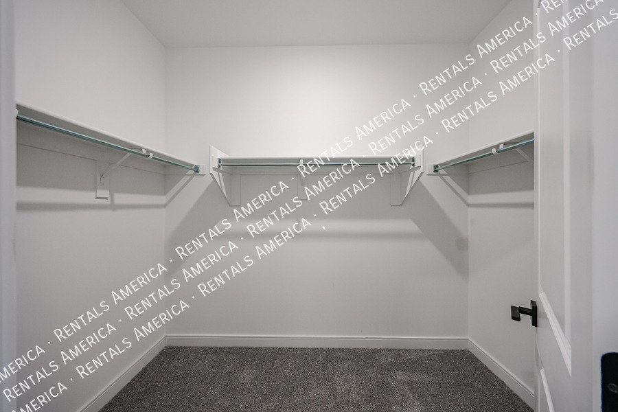 Available Now!  Great 4 bedroom single level home property image