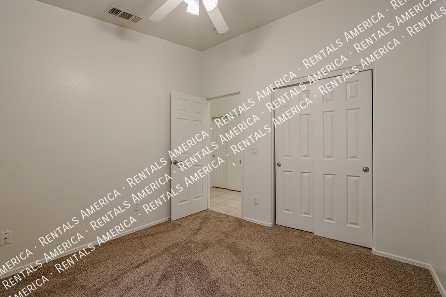 Great WATERFRONT home in perfect Mesa location! property image