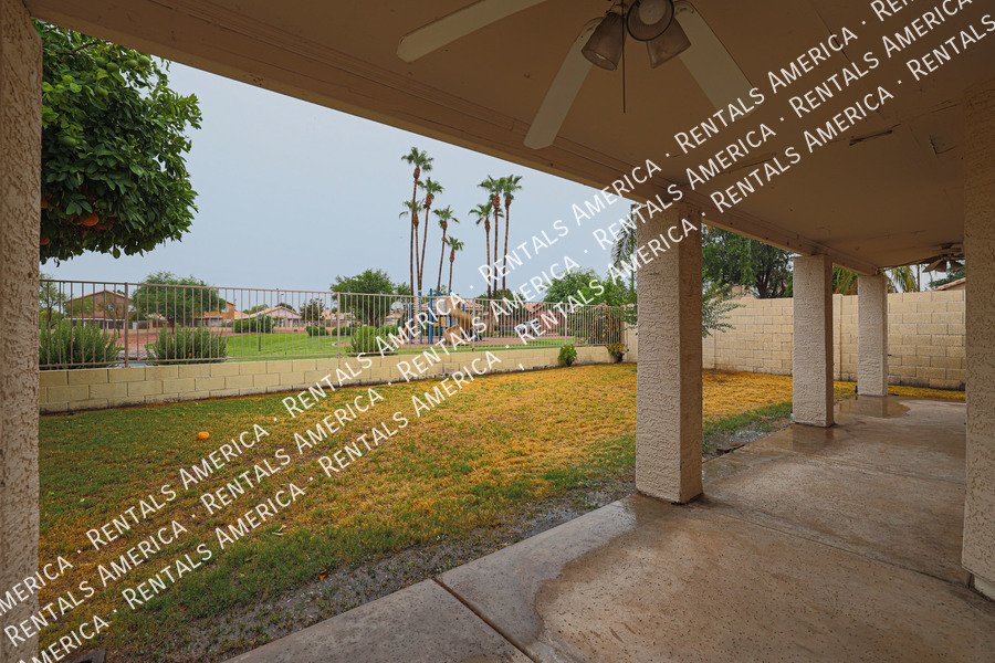 Great WATERFRONT home in perfect Mesa location! property image