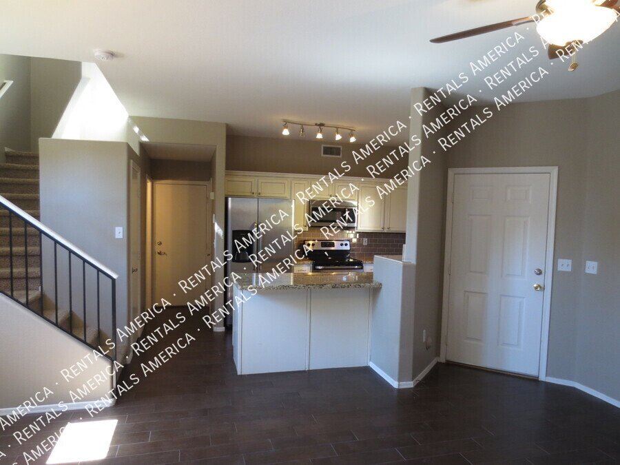 3 Bedroom, 3 Bath North Phoenix HOME! property image