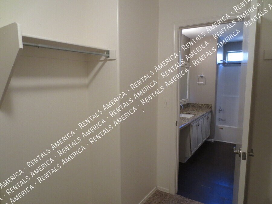 3 Bedroom, 3 Bath North Phoenix HOME! property image