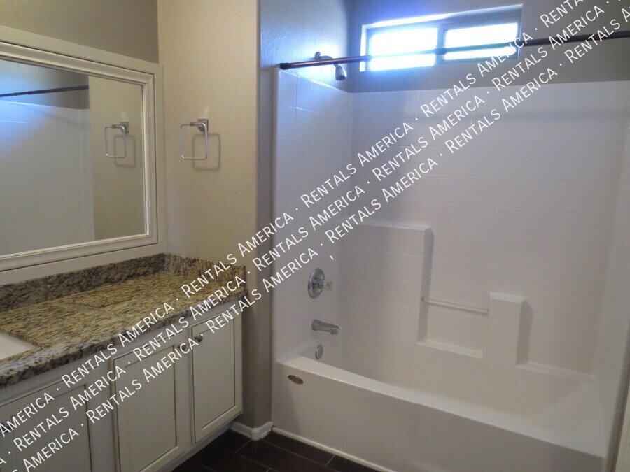 3 Bedroom, 3 Bath North Phoenix HOME! property image