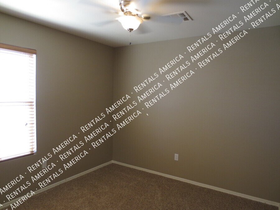 3 Bedroom, 3 Bath North Phoenix HOME! property image