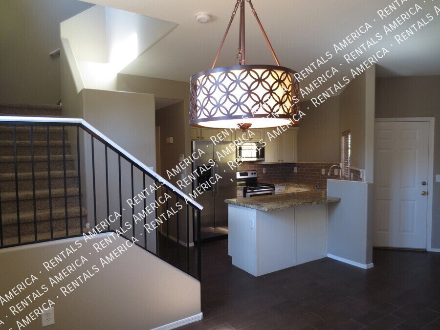 3 Bedroom, 3 Bath North Phoenix HOME! property image