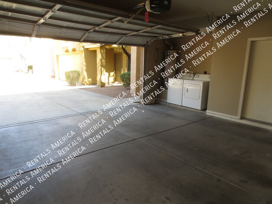 3 Bedroom, 3 Bath North Phoenix HOME! property image