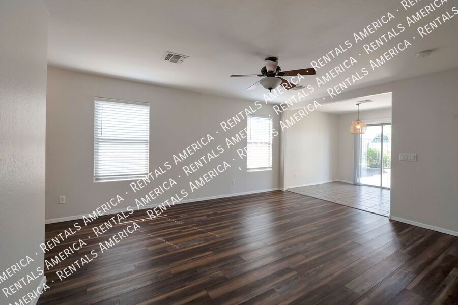 $400 off Move-In by Nov 28th!! Single level Beauty in Meadow Vista property image