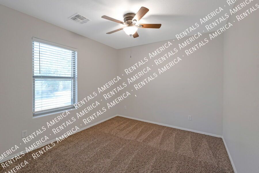 $400 off Move-In by Nov 28th!! Single level Beauty in Meadow Vista property image