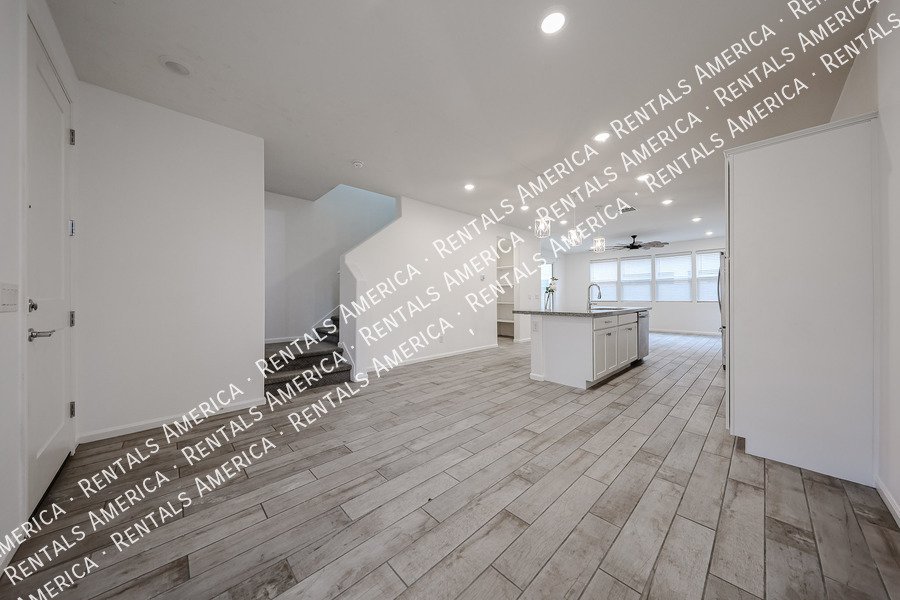 Beautiful 3 bed 2.5 bath Home-Gated Community!! property image