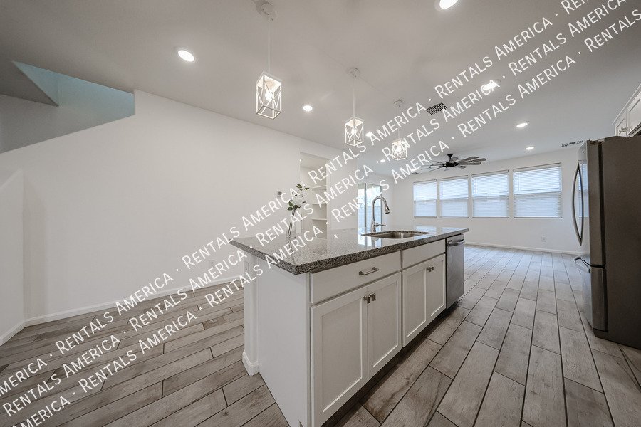 Beautiful 3 bed 2.5 bath Home-Gated Community!! property image